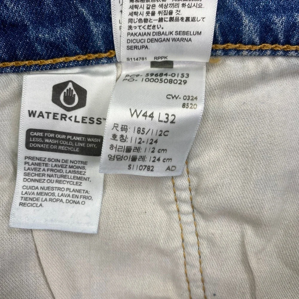 Levi's 502 Taper Jeans Mens 44x32 Blue Medium Wash Stretch Eco Performance New